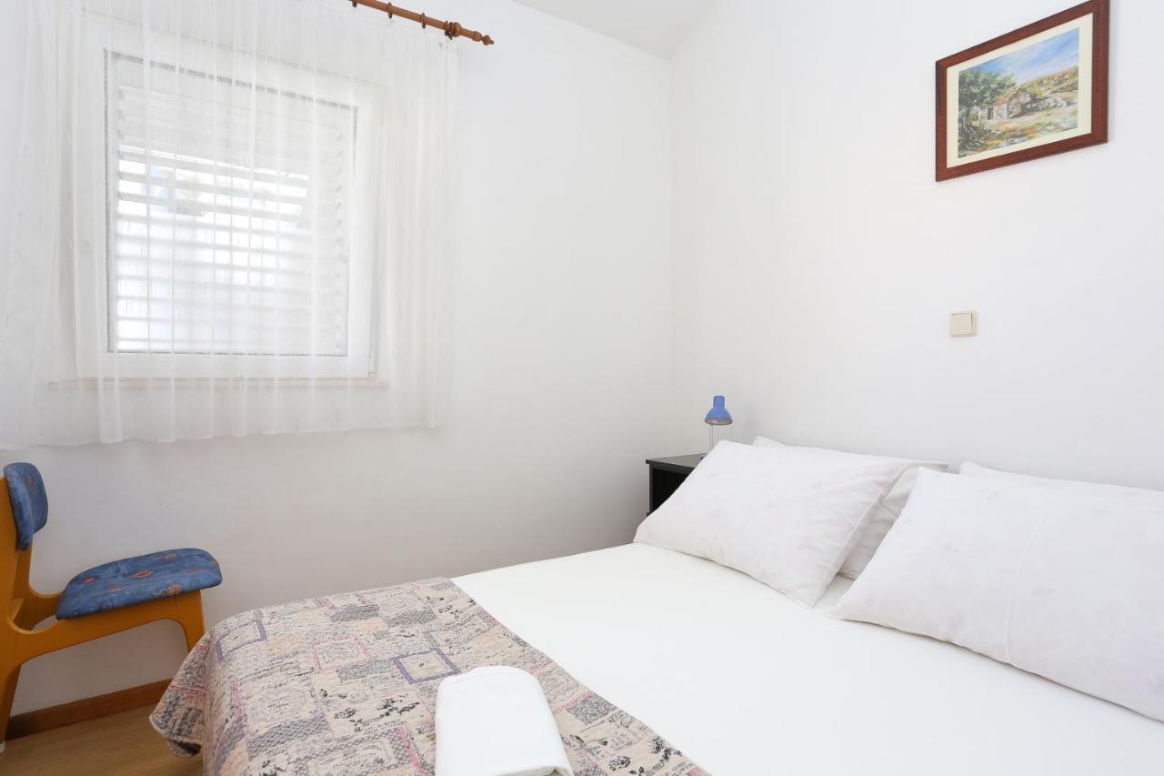 Apartments By The Sea Rastici, Ciovo - 11723 Trogir Exterior photo
